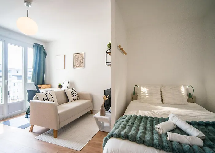 Le Rollin - Proche Hopital- Netflix Apartament Tours