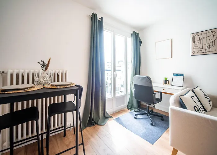 Le Rollin - Proche Hopital- Netflix Apartman *